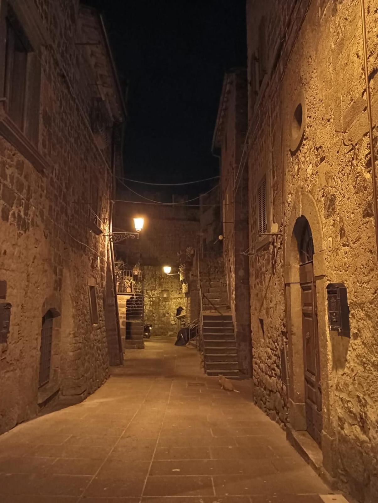 Sospesi Nel Borgo Vitorchiano Exteriör bild