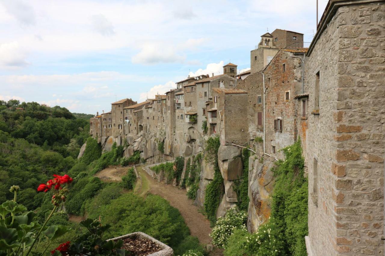 Sospesi Nel Borgo Vitorchiano Exteriör bild